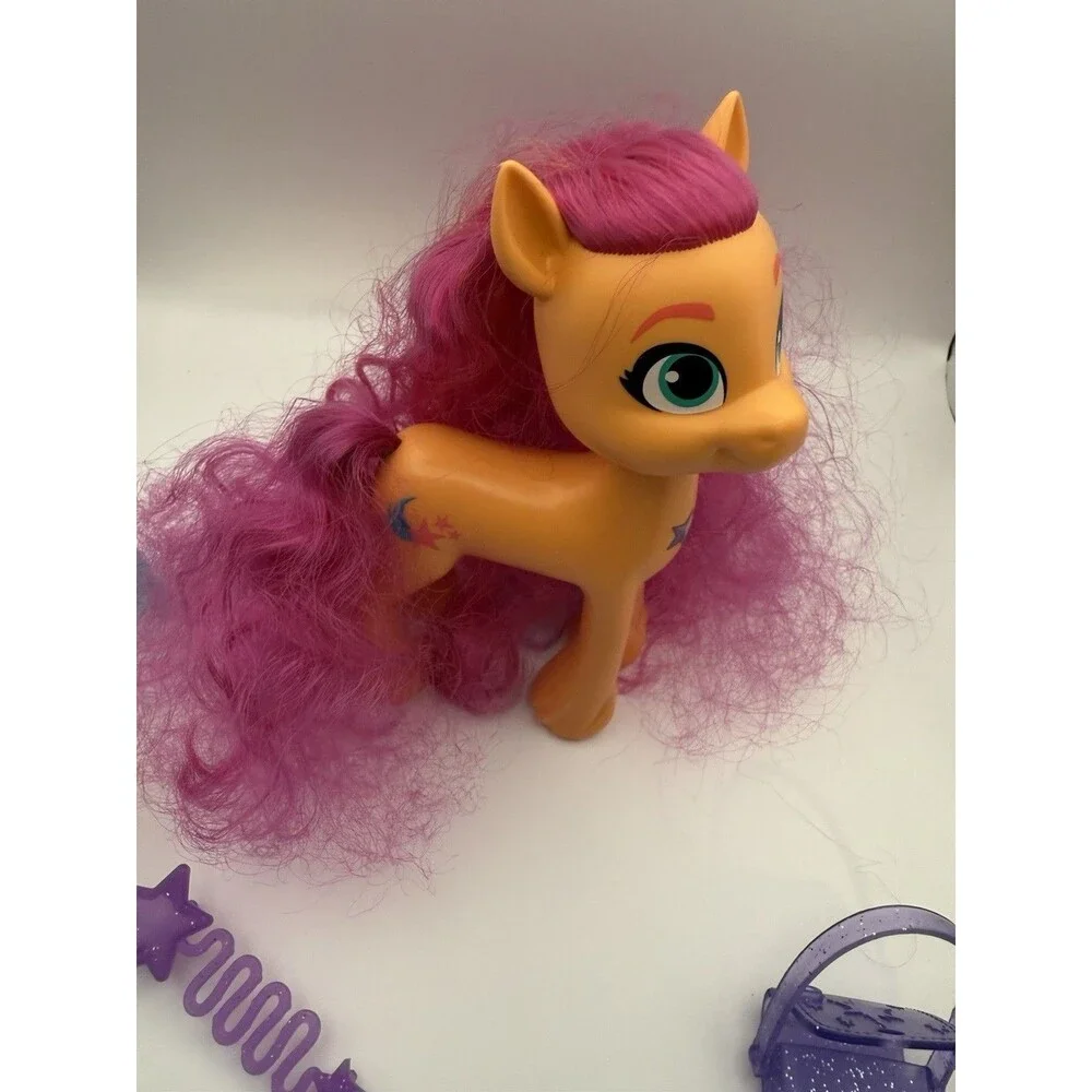 My Little Pony. New Generation Sunny Star Scout With 9 Accessories.